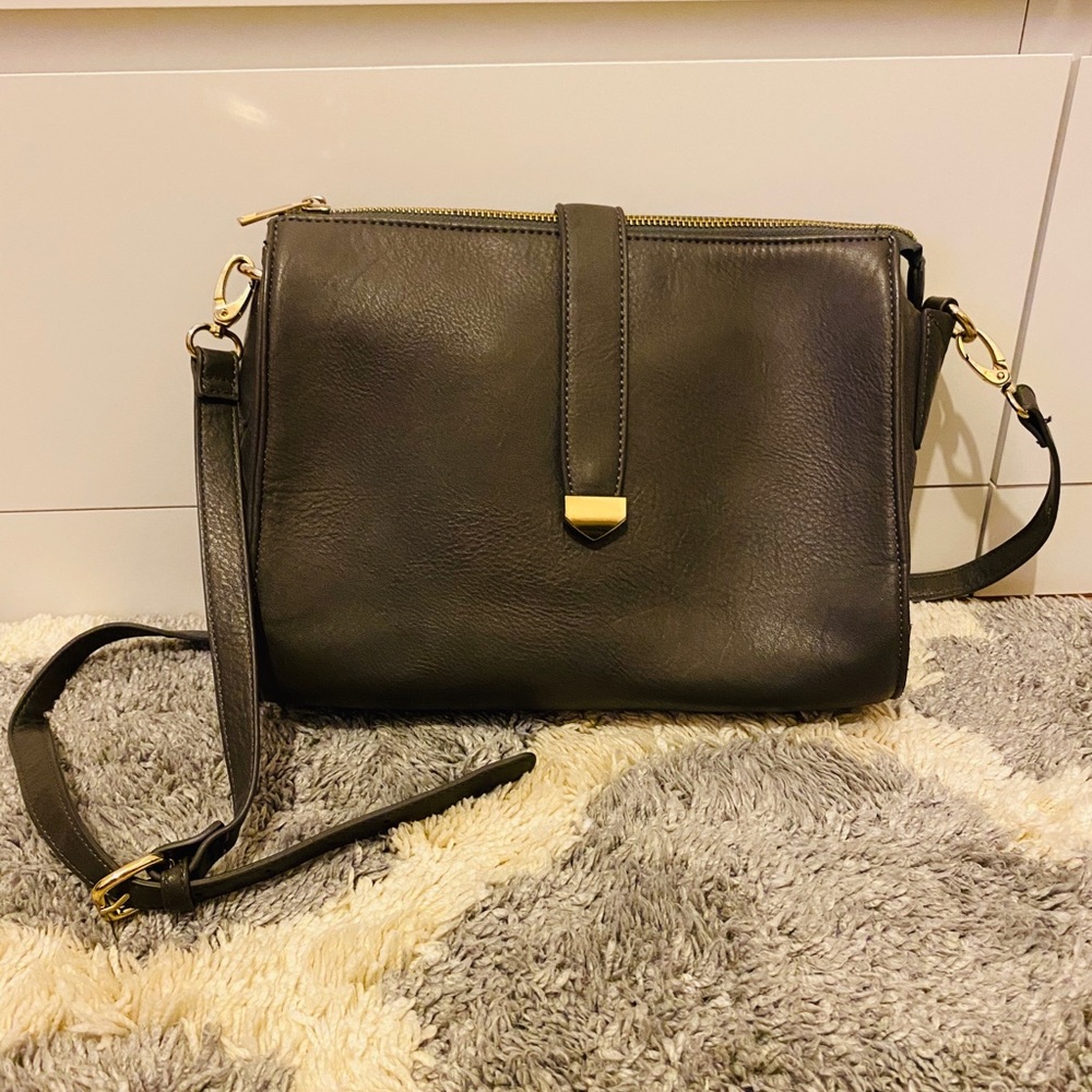 GREY GOLD MEDIUM SIZE CROSSBODY BAG